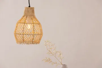 Varekil Pendellampa 25 cm - Trä/natur - Products - Belysning - Lampor & belysning inomhus - Taklampa & takbelysning - Pendellampa & hänglampa