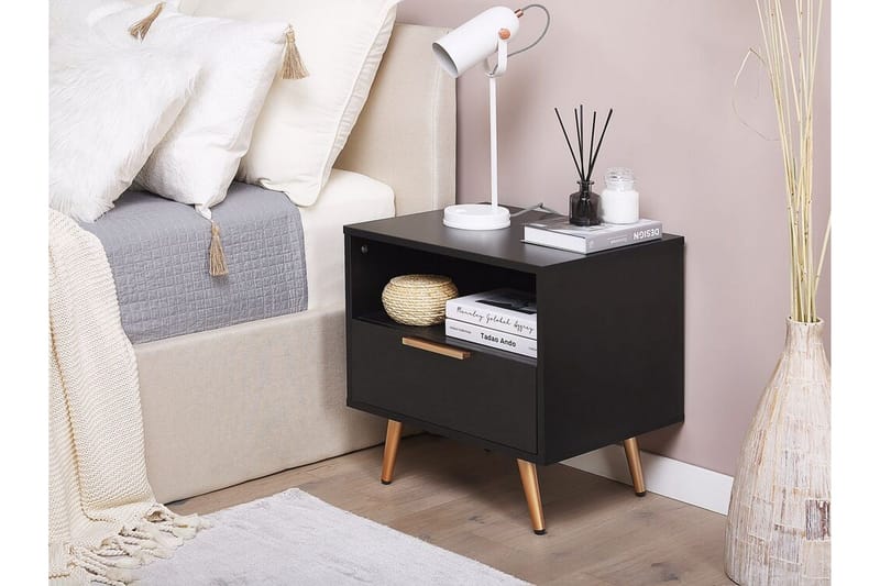 Indio Sängbord 50 cm - Svart/Guld - Products - Möbler - Bord & matgrupp - Avlastningsbord & sidobord - Sängbord & nattduksbord