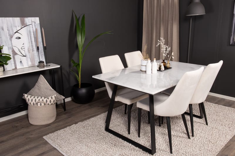 Estelle Matgrupp 140 cm Rektangulär med 4 Leone stolar - Svart - Products - Möbler - Bord & matgrupp - Matgrupp