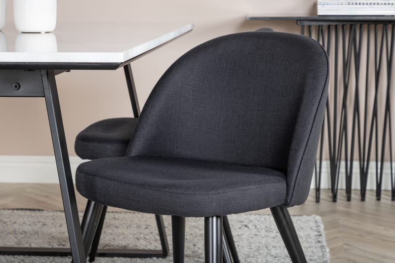 Estelle Matgrupp 140 cm Rektangulär med 4 Velvet stolar - Svart - Products - Möbler - Bord & matgrupp - Matgrupp