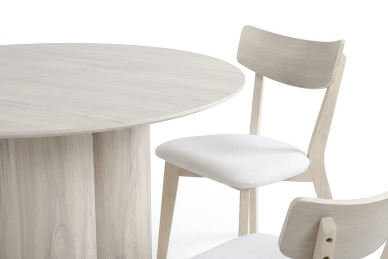 Juno Matgrupp 110 cm runt Vitlaserad med 4 Amelia Matstolar med Dyna - Vitlaserad/Beige - Products - Möbler - Bord & matgrupp - Matgrupp