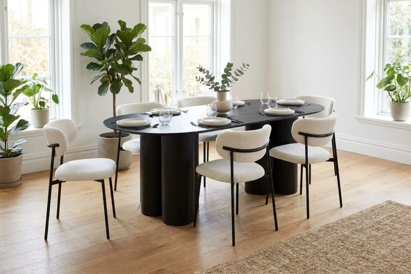 Juno Matgrupp rektangulärt 220 cm Svart med 8 Lucy Matstolar - Svart - Products - Möbler - Bord & matgrupp - Matgrupp