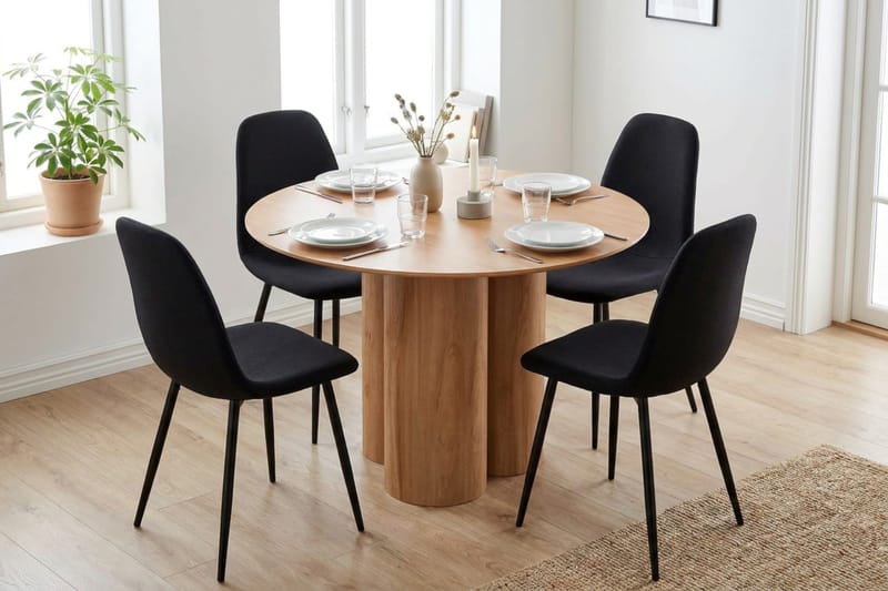 Juno Matgrupp runt 110 cm Ek med 4 Nibe Matstolar - Ek - Products - Möbler - Bord & matgrupp - Matgrupp