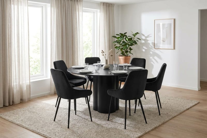 Juno Matgrupp runt 150 cm Svart med 6 Alsarp Matstolar - Svart - Products - Möbler - Bord & matgrupp - Matgrupp
