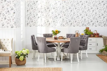 Lyon Matgrupp Runt med 6 Viktoria Stol - Vit/Grå - Products - Möbler - Bord & matgrupp - Matgrupp