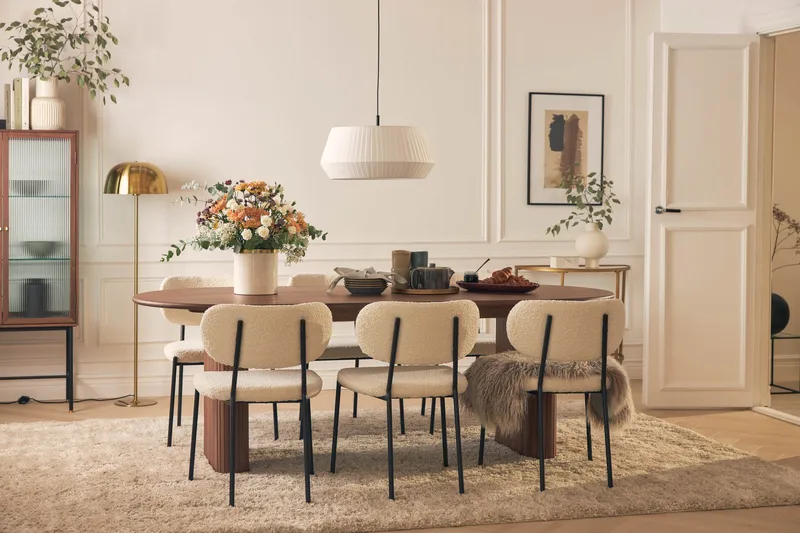 Noira Matbord 220 cm Massiv Valnöt med 6st Gemmiano Matstol - Brun / Teddy / Trä - Products - Möbler - Bord & matgrupp - Matgrupp