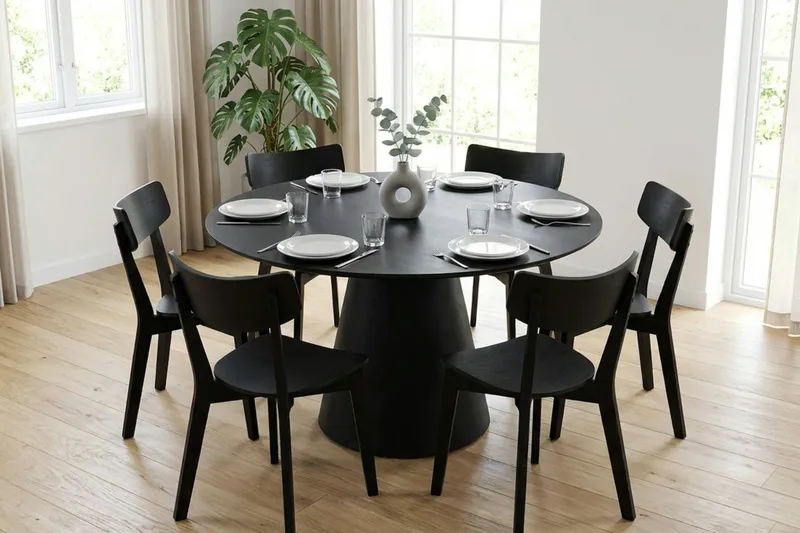 Siena Matgrupp 130 cm runt i Svart med 6 Amelia Matstolar - Svart - Products - Möbler - Bord & matgrupp - Matgrupp