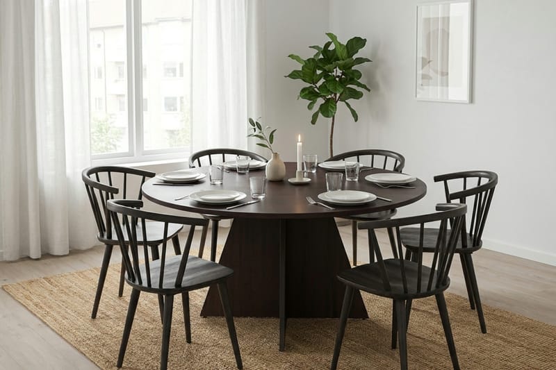 Vera Matgrupp runt 150 cm Rökt Ek med 6 Tyrö Matstolar - Rökt ek - Products - Möbler - Bord & matgrupp - Matgrupp