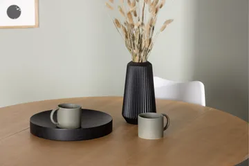 Yakidon Matgrupp  120 cm Rund med 4 Zeno stolar - Brun - Products - Möbler - Bord & matgrupp - Matgrupp