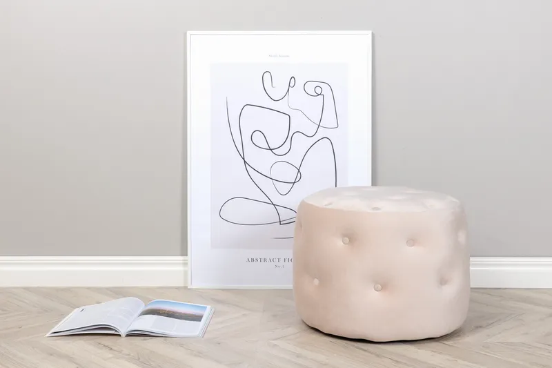 Benjamin Sittpuff - Beige - Products - Möbler - Fåtölj & stolar - Pall & puff - Sittpuff