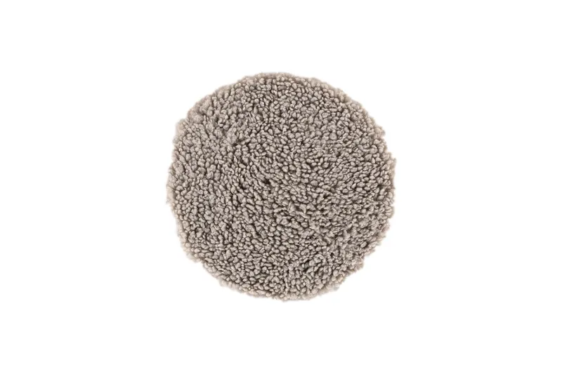 Katy Stolsdyna, Ljusgrå