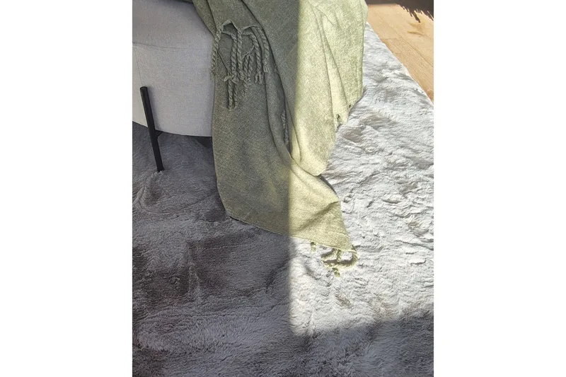 Heaven Deluxe Ryamatta 140x200 cm - Grå - Products - Textil & mattor - Matta - Modern matta - Ryamatta