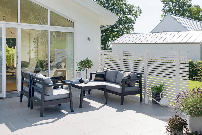 Hillerstorp Utestoltö Lounge Utesoffa - Grå|Svart - Products - Utemöbler & utemiljö - Balkong & altan - Balkongmöbler - Balkongsoffa