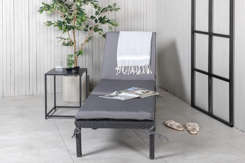 Bilbao Solsäng med Dyna - Svart/Grå - Products - Utemöbler & utemiljö - Utestol & trädgårdsstol - Solsäng & solvagn