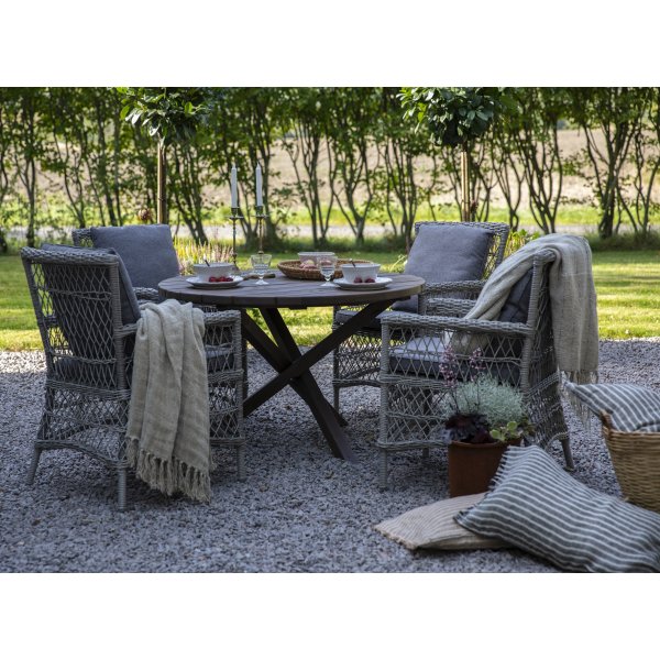 Provence udendrs gruppe: Scottsdale rundt brunt spisebord 112 cm inklusive 4 Provence lnestole i gr syntetisk rattan