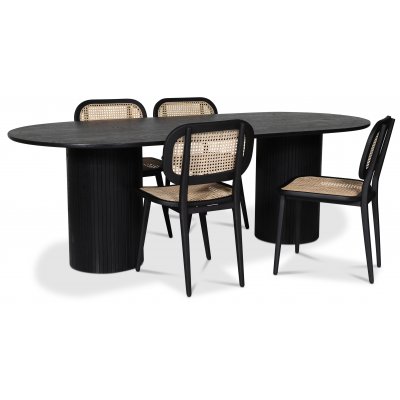 Nova spisebordssæt; ovalt spisebord, sortbejdset eg + 4 stk. Siknäs II stole i sort/rattan