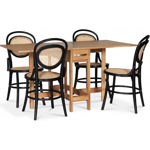 Fr spisebordsst; Fr klapbord i eg med 4 Alicia stole i rattan