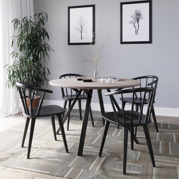 Smokey spisebordsst, rundt spisebord med 4 stk. Dalsland stole - Grbejdset eg/sort + 3.00 x Mbelfdder