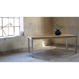 Alva spisebord 190x90 cm - Teak / Galvaniseret stl + Mbelplejest til tekstiler