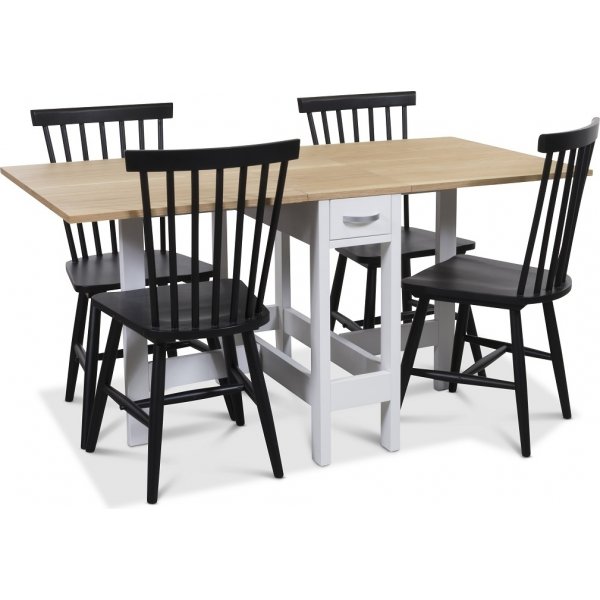 Signum spisegruppe Slagbord hvid/eg med 4 sorte Karl-plkkestole
