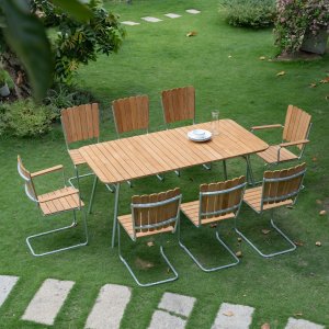Möllan udendørsgruppe i teak: 8 stole med spisebord 176x90 cm Möllan udendørsgruppe i teak: 8 stole med spisebord 176x90 cm